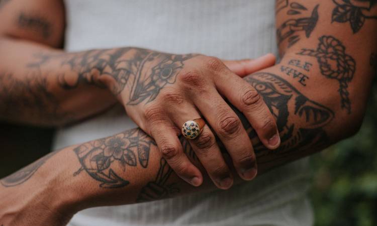 শরীরে ট্যাটু থাকলে নামাজ হবে কি