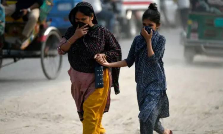 বায়ুদূষণের কবলে আজও ‘অস্বাস্থ্যকর’ ঢাকা