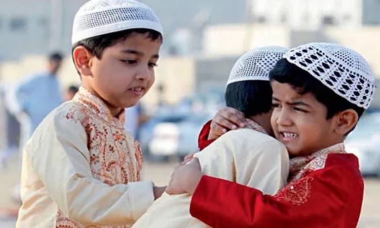 দেশের আকাশে চাঁদ দেখা গেছে, শনিবার ঈদ