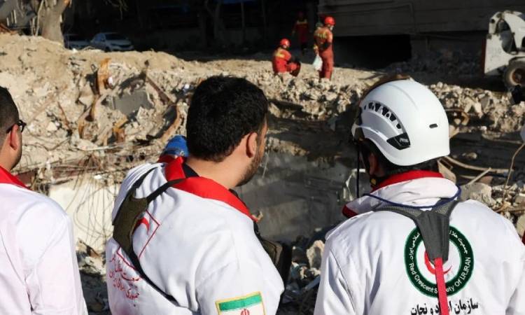 ইরানি ক্ষেপণাস্ত্র হামলায় ইসরায়েলের আরাদে আহত ৮০