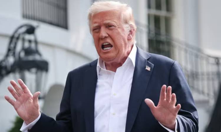 ইরানের বিদ্যুৎকেন্দ্রে হামলার পরিকল্পনা স্থগিত করলেন ট্রাম্প