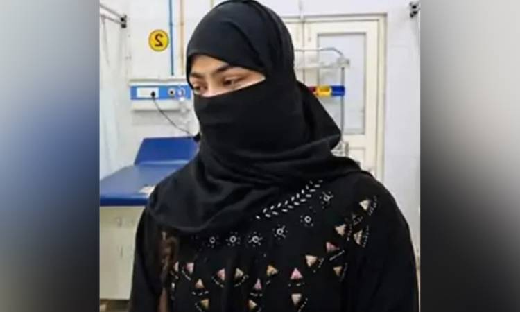 নতুন জীবন শুরু করতে প্রেমিককে দিয়ে বাবার বাড়িতে ডাকাতি, গ্রেফতার তরুণী