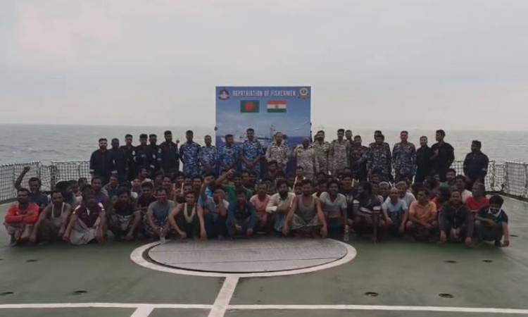 ভারতে দীর্ঘদিন কারাভোগের পর দেশে ফিরল ৯১ বাংলাদেশি জেলে
