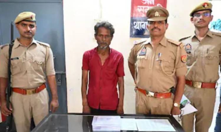 প্রেমের বিয়ের জেরে থানার ভেতরেই মেয়েকে ছুরিকাঘাতে হত্যা করলেন বাবা-মা