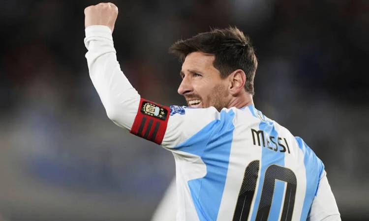 আলজেরিয়ার বিপক্ষে আর্জেন্টিনার শুরুর একাদশে মেসি