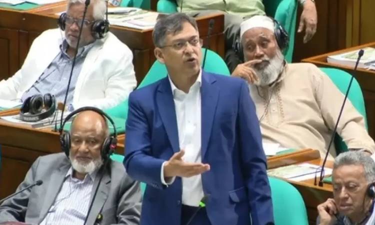 ভারত-মিয়ানমার সীমান্তে কাঁটাতারের বেড়া দেবে বাংলাদেশ : স্বরাষ্ট্রমন্ত্রী