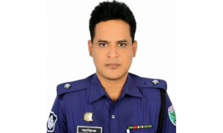 মোংলা থানার ওসির অপসারণ দাবিতে বিএনপির মানববন্ধন