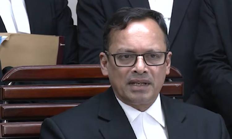 সুপ্রিম কোর্টের এজলাসে সাংবাদিক প্রবেশে নিষেধাজ্ঞার সিদ্ধান্ত অত্যন্ত দুঃখজনক: অ্যাটর্নি জেনারেল