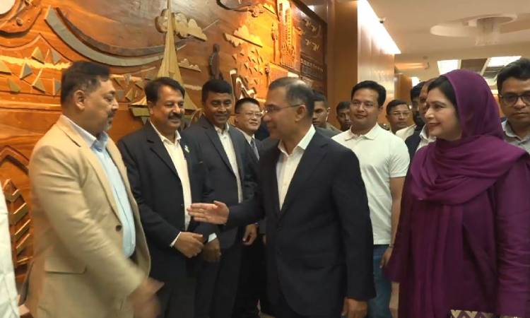 মালয়েশিয়ার উদ্দেশে ঢাকা ছাড়লেন প্রধানমন্ত্রী