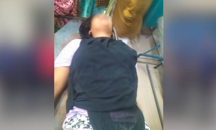 খুলনায় প্রকাশ্যে শিক্ষার্থীকে গুলি