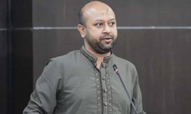 ‘দেশের সব ক্রিমিনাল তৈরি করেছে ঢাবি’ মন্তব্য করায় ফুয়াদকে আইনি নোটিশ