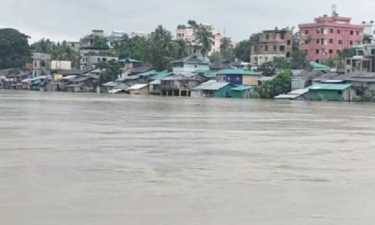 বিপৎসীমার ওপরে ৫ নদীর পানি