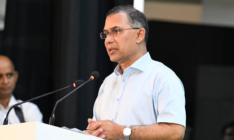 ২৫ হাজার মিডওয়াইফ, ১ লাখ স্বাস্থ্যকর্মী নিয়োগ দেওয়া হবে: প্রধানমন্ত্রী
