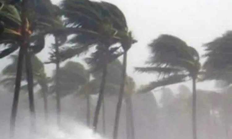 দেশের ৯ অঞ্চলে ঝোড়ো হাওয়াসহ বজ্রবৃষ্টির আভাস
