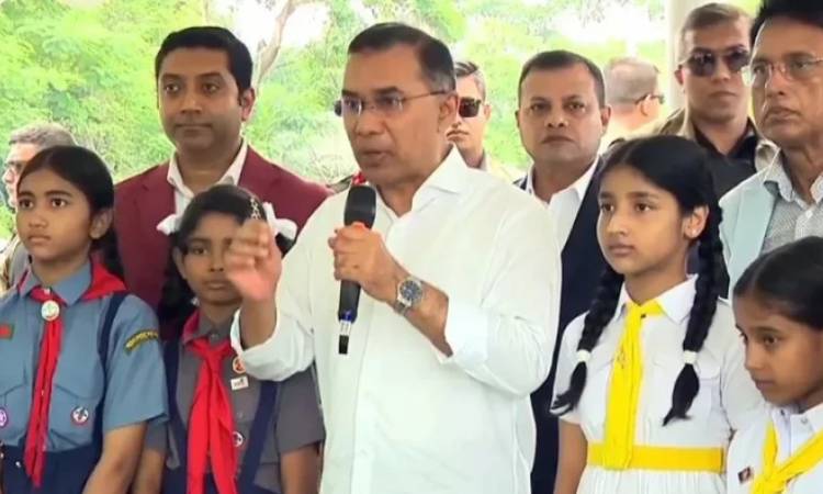 শিক্ষার্থীদের বছরে একটি করে গাছ লাগানোর আহ্বান প্রধানমন্ত্রীর