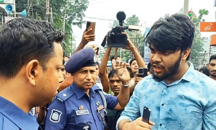 শিক্ষার্থী আন্দোলনে ছেলের অংশগ্রহণের জেরে বিএনপি নেতা বহিষ্কার