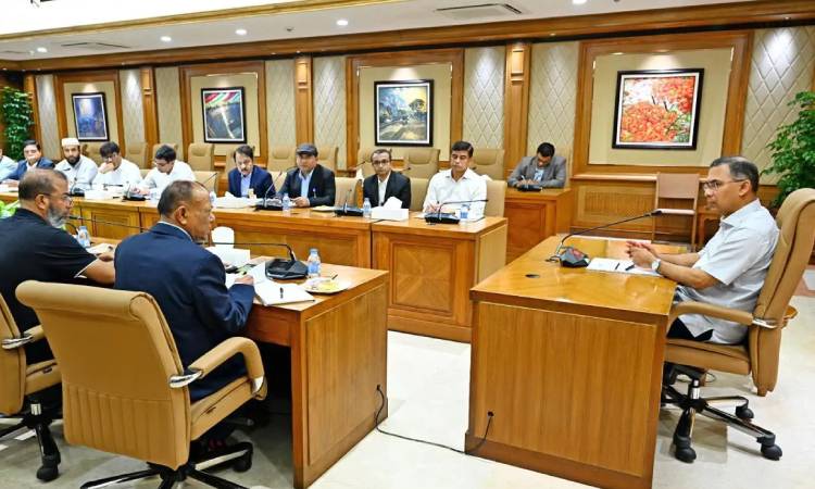 রাজধানীর আরও ৫০ স্পটে স্বয়ংক্রিয় ট্রাফিক লাইট চালুর নির্দেশ প্রধানমন্ত্রীর