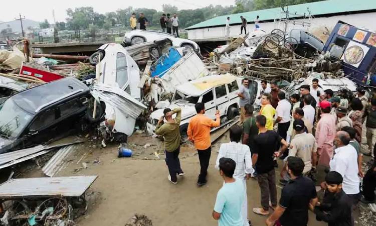 ভারতে বন্যা-ভূমিধসে নিহত ১৯, জম্মু-কাশ্মিরে সতর্কতা