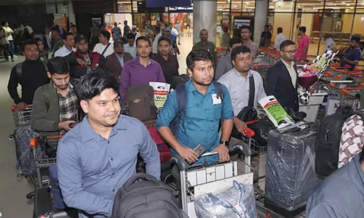 দেশে ফিরেছেন ‌‘বাংলার জয়যাত্রা’র ১৭ নাবিক
