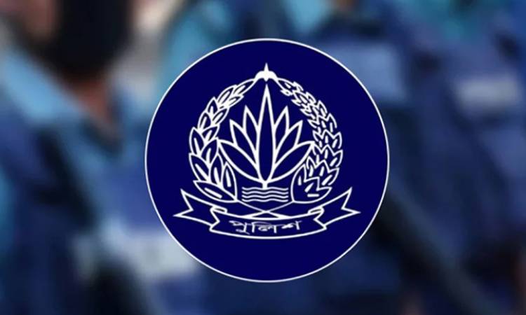 ঊর্ধ্বতন ১৭ পুলিশ কর্মকর্তাকে বাধ্যতামূলক অবসরে পাঠাল সরকার