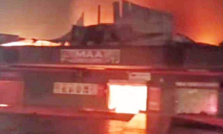 দক্ষিণ আফ্রিকায় ভয়াবহ অগ্নিকাণ্ডে ৬ বাংলাদেশি নিহত