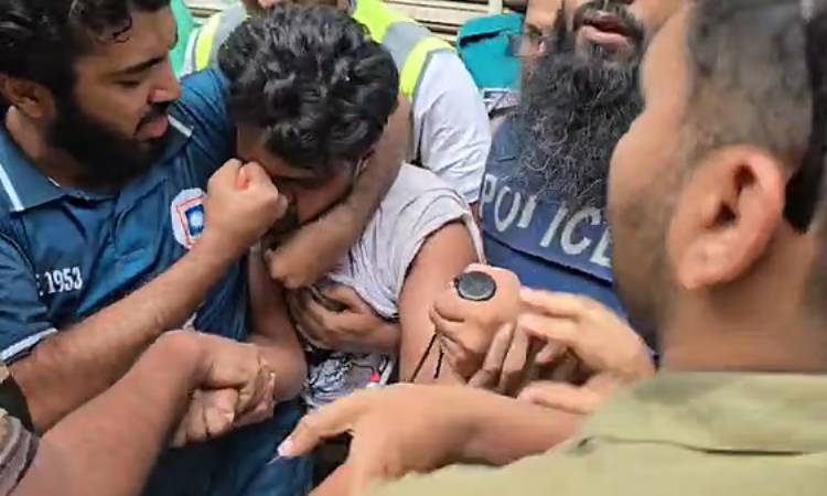 আম্মারসহ শিবির নেতারা ছিলেন বেপরোয়া, গ্রন্থাগারে মারধরের ঘটনা নজিরবিহীন