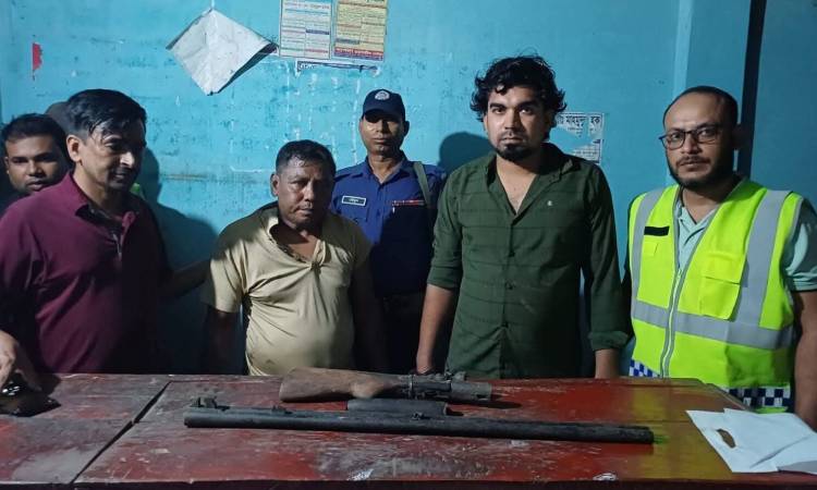 মেম্বার কাছ থেকে বন্দুক কিনে জনতার হাতে আটক ২ ক্রেতা