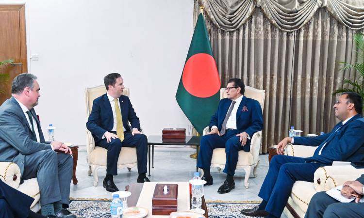 বাংলাদেশে ভ্রমণ সতর্কতা কমালো যুক্তরাষ্ট্র
