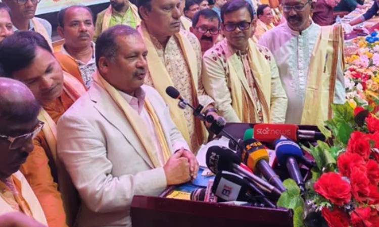 রাজনীতির কোনো প্রতীক দেবত্ব প্রদত্ত নয়: তথ্যমন্ত্রী