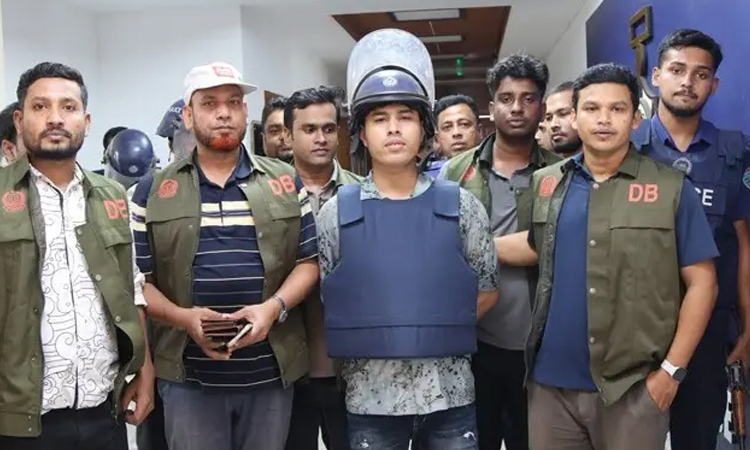 চট্টগ্রামের শীর্ষ সন্ত্রাসী ডেভিড ইমনের ১০ দিনের রিমান্ড