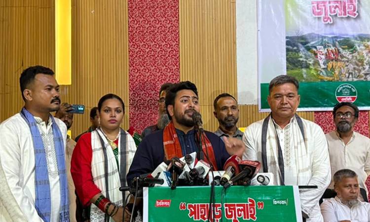 জুলাই-পরবর্তী রাজনৈতিক দলগুলোর মধ্যে বিএনপিই বিভাজন সৃষ্টি করেছে: নাহিদ