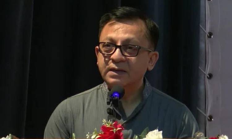 দেশের জ্বালানি সংকট কাটাতে সময় লাগবে: বাণিজ্যমন্ত্রী