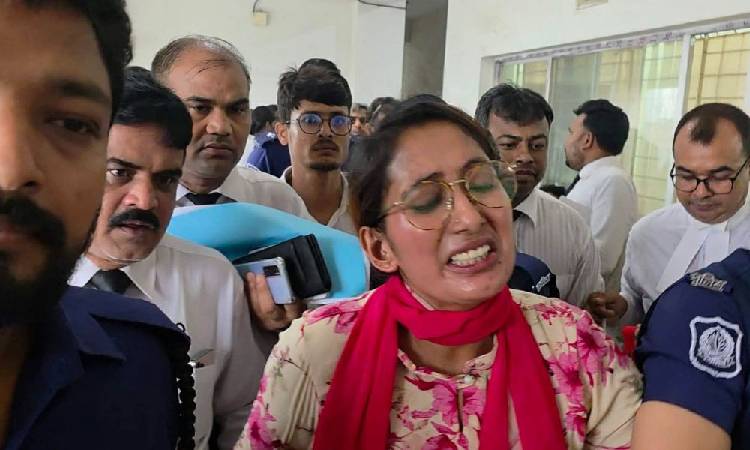 স্মৃতিসৌধে ‌‘জয় বাংলা স্লোগান’ দেয়া মডেল সিমু জুলাই হত্যাচেষ্টা মামলায় গ্রেফতার