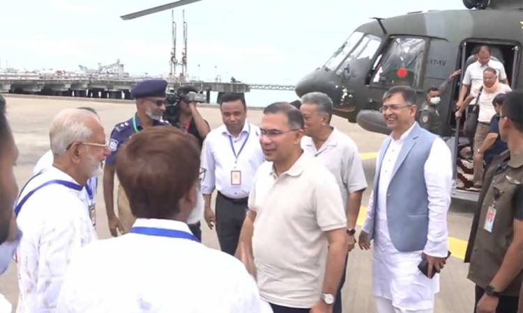 কক্সবাজারের মাতারবাড়ি পৌঁছেছেন প্রধানমন্ত্রী
