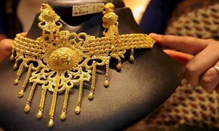 ছুটির দিনে দেশের বাজারে কমল স্বর্ণের গহনার দাম