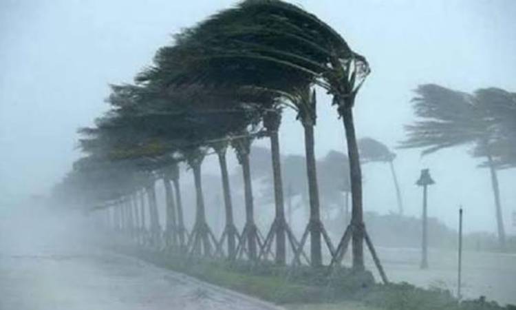 রাতে সাত জেলায় ঝড়ের শঙ্কা, চার সমুদ্রবন্দরে ৩ নম্বর সতর্ক সংকেত