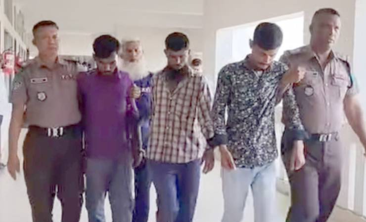 বোয়ালমারীতে স্কুলছাত্রীকে গণধর্ষণের দায়ে ৩ জনের যাবজ্জীবন