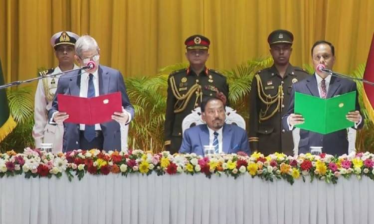 রাষ্ট্রপতি হিসেবে শপথ নিলেন মির্জা ফখরুল ইসলাম