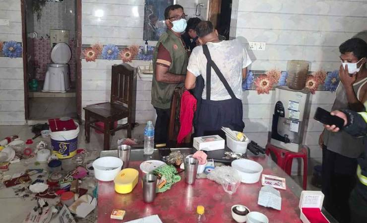 রংপুরে একই পরিবারের ৪ জনের মরদেহ উদ্ধার