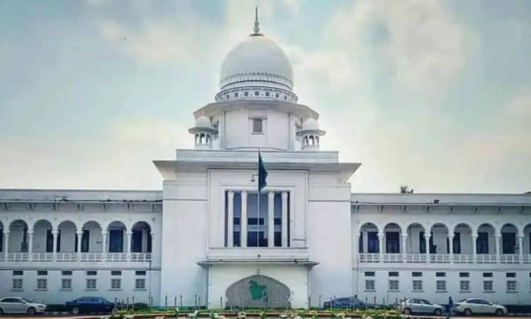 চেয়ার-সোফার পেছনে জাতীয় পতাকা প্রদর্শন করা যাবে না : হাইকোর্ট