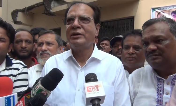 দেশে সারের ঘাটতি নেই, সংকট রটানো হচ্ছে: ত্রাণমন্ত্রী