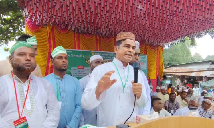 মাজার ধ্বংস করা হলে ঘরে বসে থাকব না: প্রতিমন্ত্রী ফরহাদ