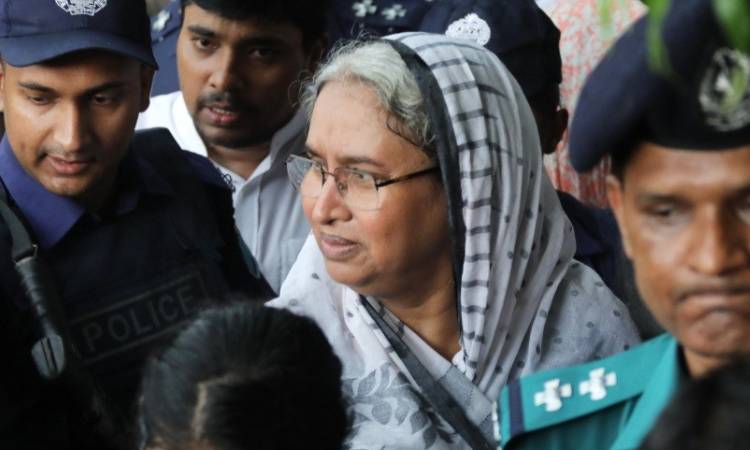 ‘কার কাছে যাব? আমি জামিন চাই না’