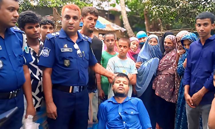 নন্দীগ্রামে প্রতিবেশীর দা’র কোপে শিক্ষার্থী নিহত, আটক ১