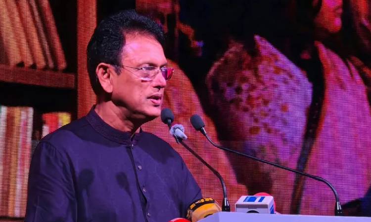 ভবিষ্যৎ প্রজন্মকে সঠিক পথে রাখতে বইয়ের বিকল্প নেই : শিক্ষামন্ত্রী