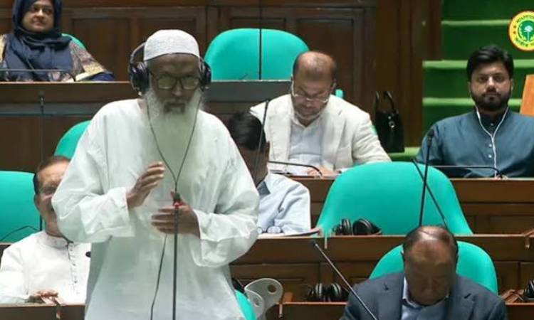 আগামীতে হজের খরচ আরও কমাবে সরকার: সংসদে ধর্মমন্ত্রী