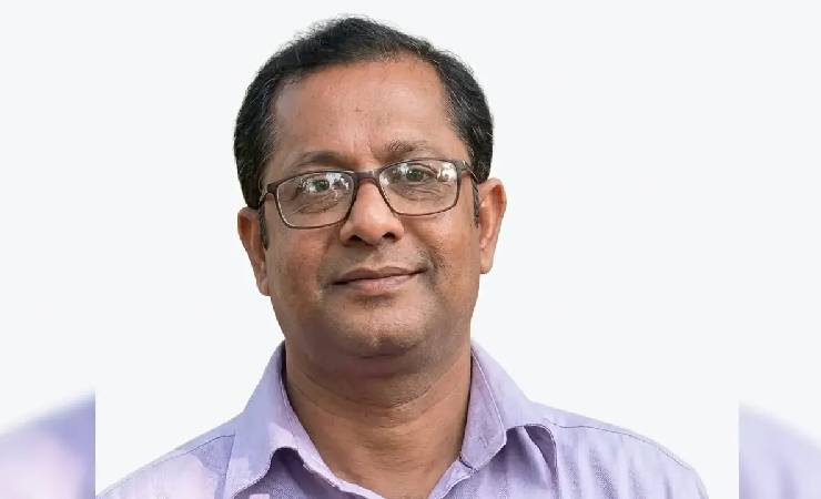 বকেয়া পাওনা বুঝে পেল সাংবাদিক পুলকের পরিবার