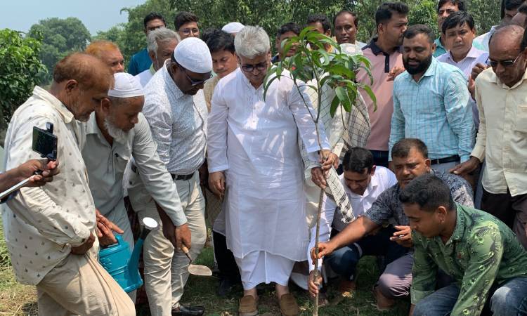 ঐক্যবদ্ধ শক্তি ধরে রেখে সন্ত্রাস-চাঁদাবাজমুক্ত দেশ গড়ার আহ্বান এমপি মিলনের
