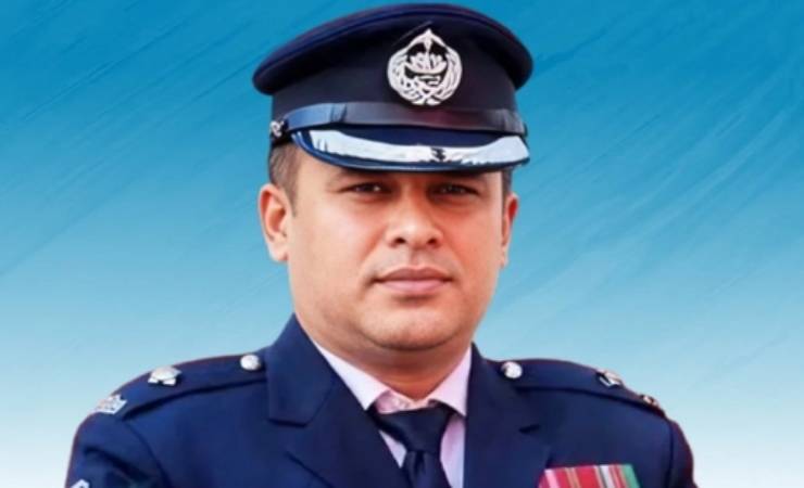 ডিবি হেফাজতে ক্যান্টনমেন্ট থানার সেই ওসি