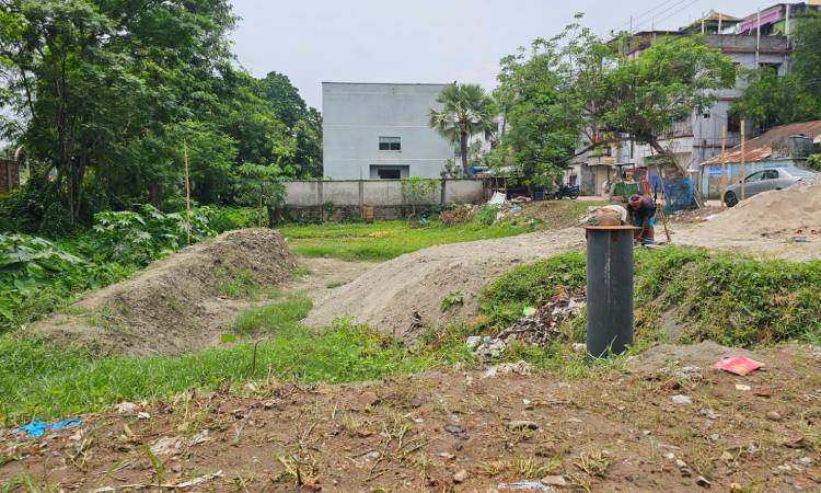 দখল দূষণে বিলীন টাঙ্গাইল শহরের প্রাণ শ্যামা বাবুর খাল